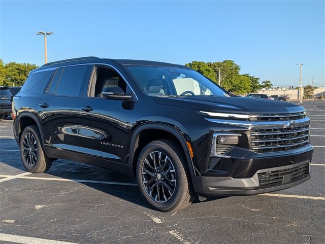 2026 Chevrolet Traverse LT's photo