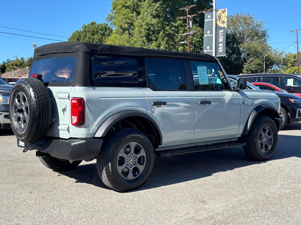 2022 Ford Bronco Big Bend photo 3