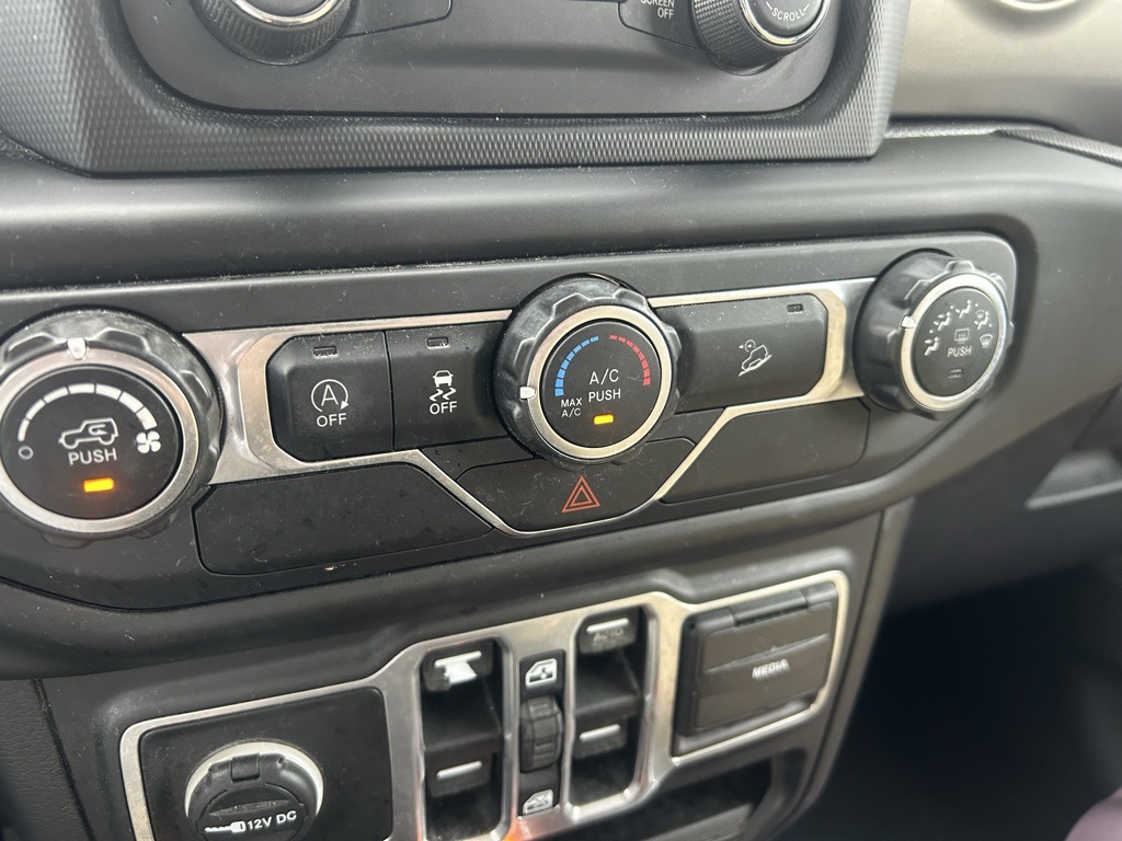 2018 Jeep Wrangler Unlimited Sport S photo 16