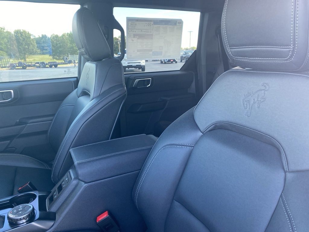 2025 Ford Bronco Big Bend photo 9