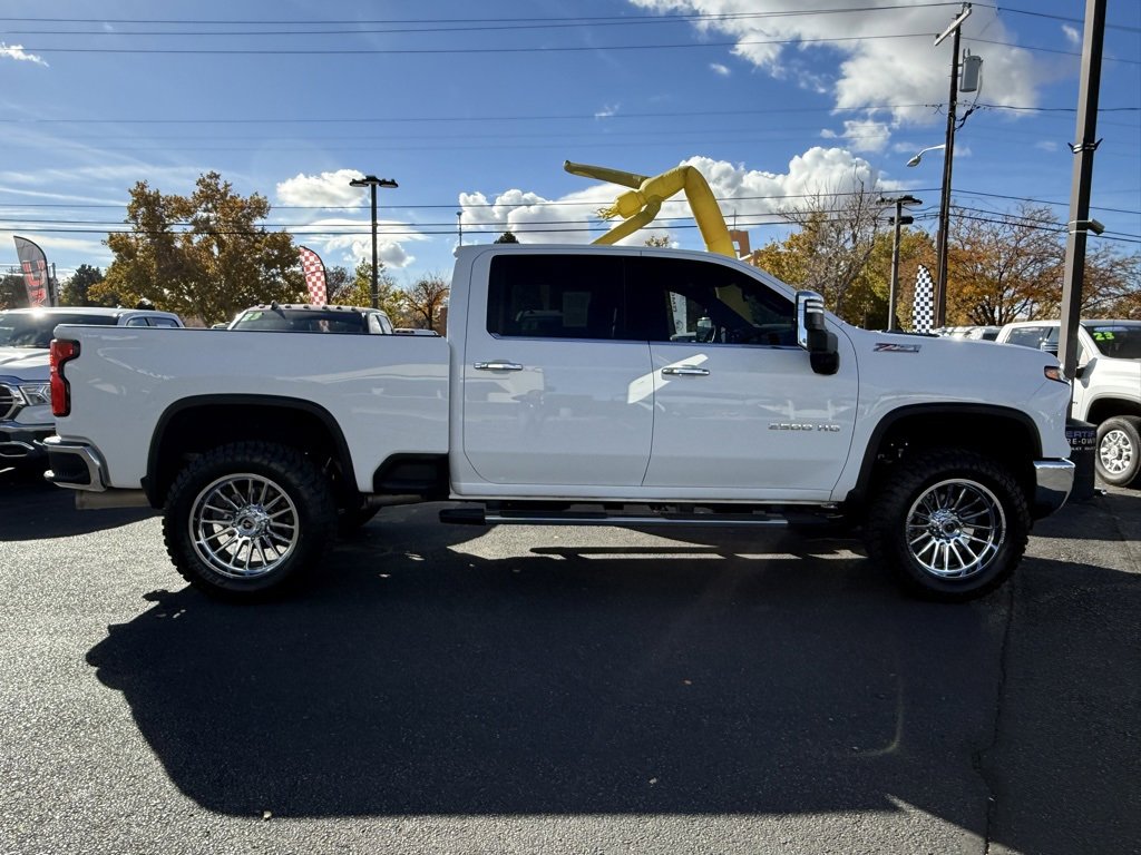 2024 Chevrolet Silverado 2500HD LTZ photo 4