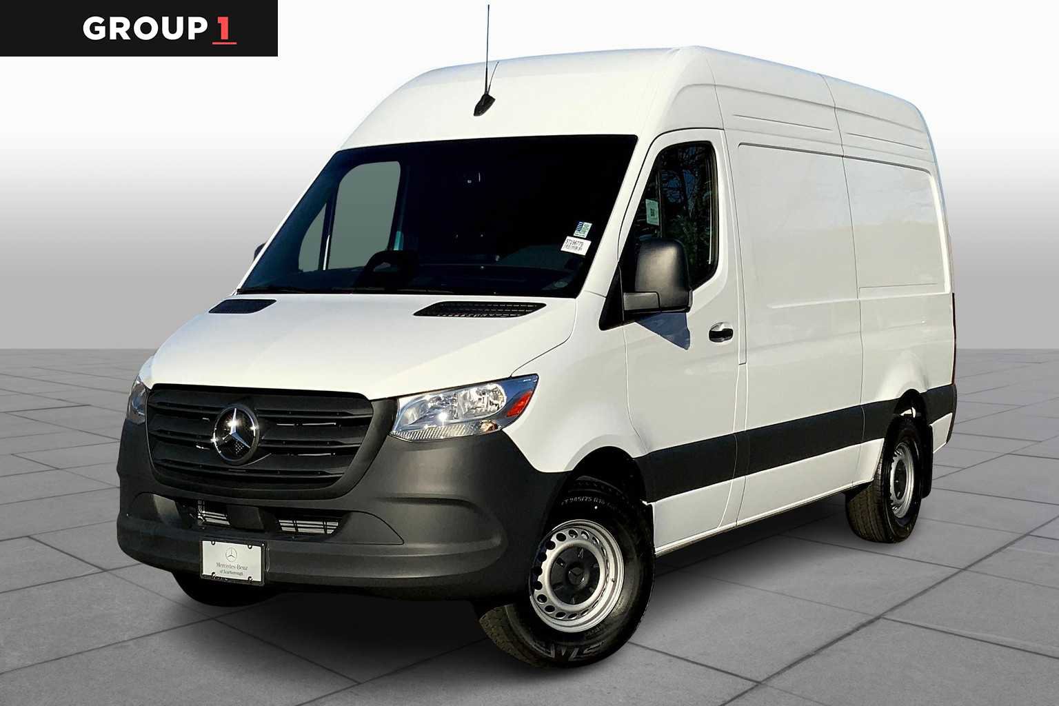 2025 Mercedes-Benz Sprinter Cargo Van Base's photo