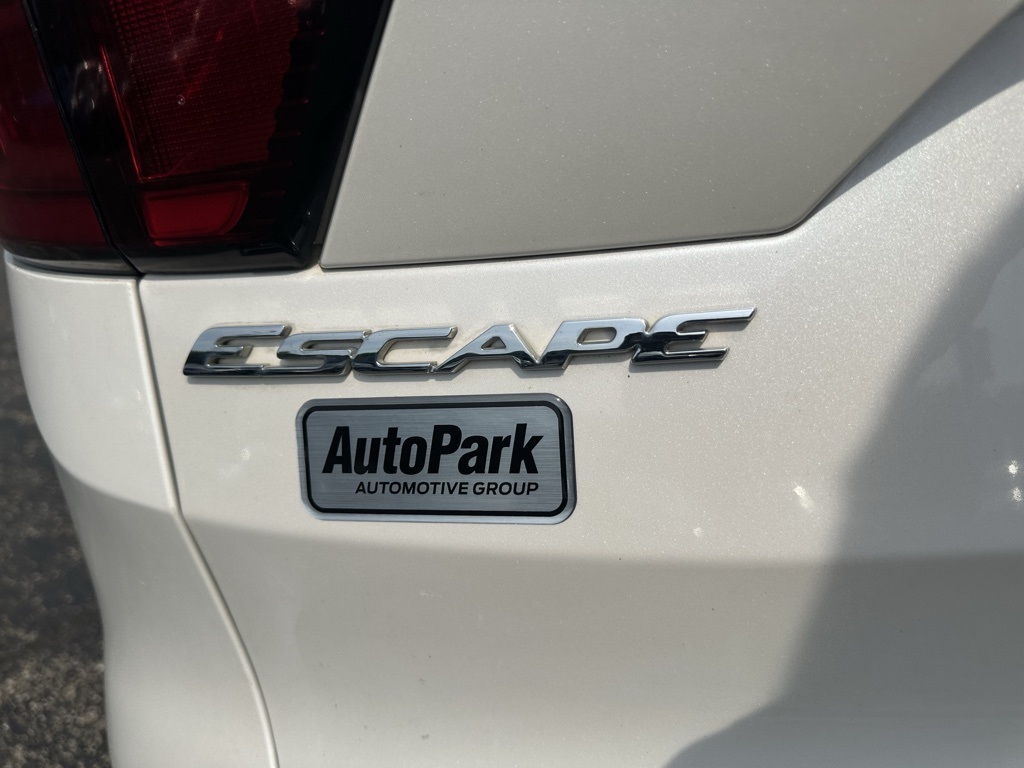 2019 Ford Escape Titanium photo 10