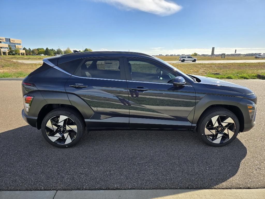 2026 Hyundai Kona Limited photo 4