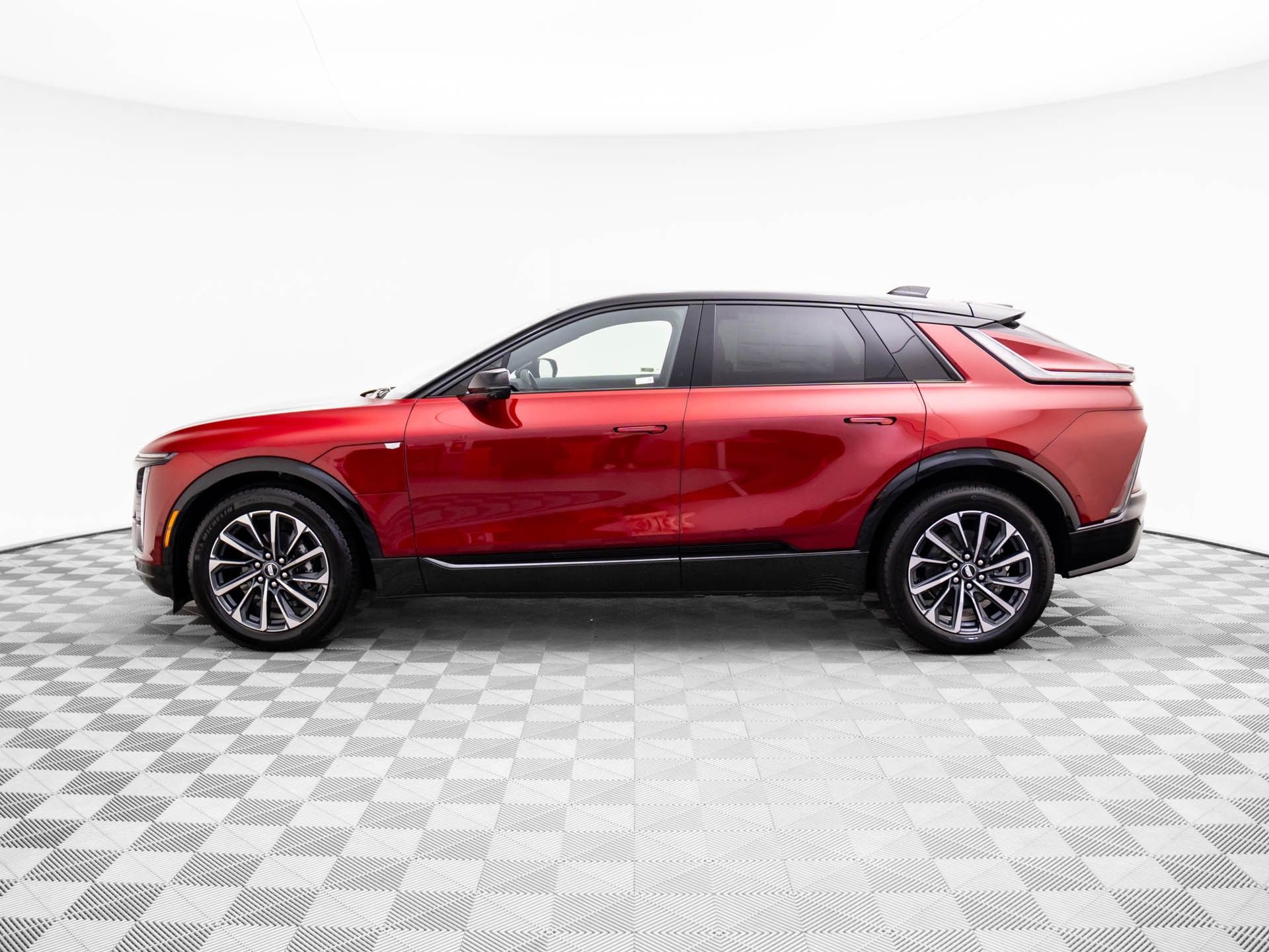 2026 Cadillac Lyriq Sport photo 4