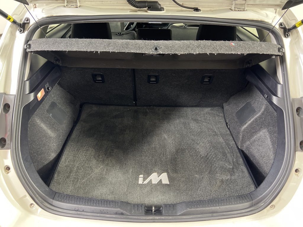2018 Toyota Corolla iM Base photo 3