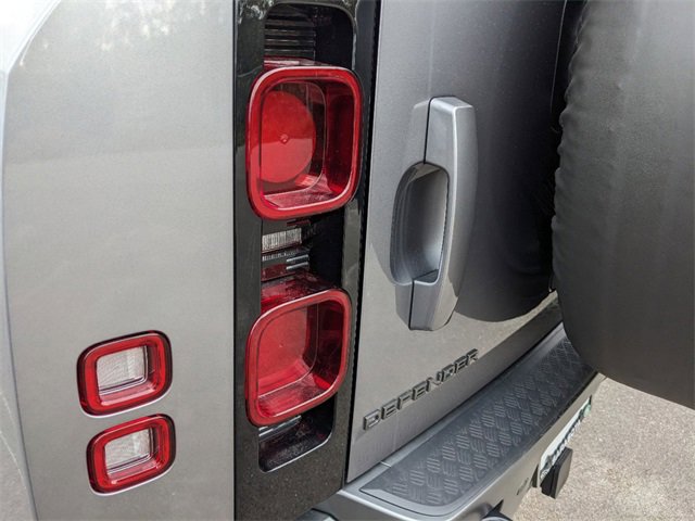 2024 Land Rover Defender Outbound photo 4