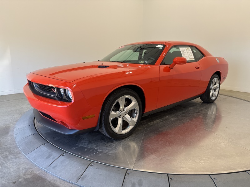2013 Dodge Challenger R/T photo 3