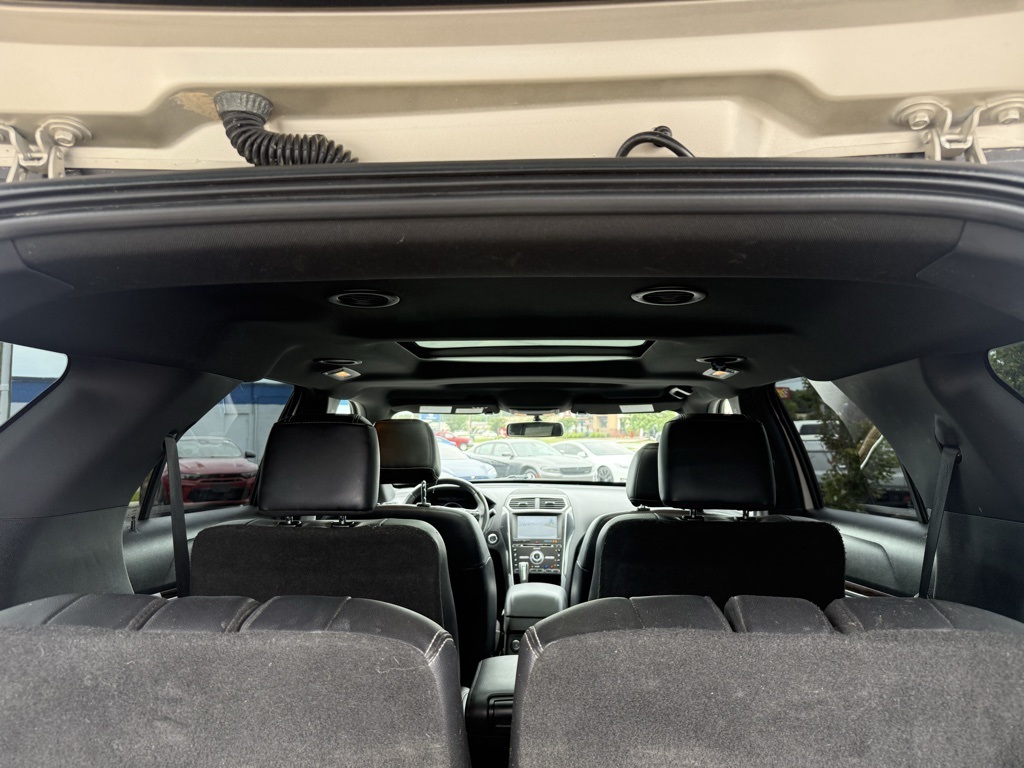 2017 Ford Explorer Limited photo 26