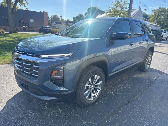 2026 Chevrolet Equinox LT photo 3