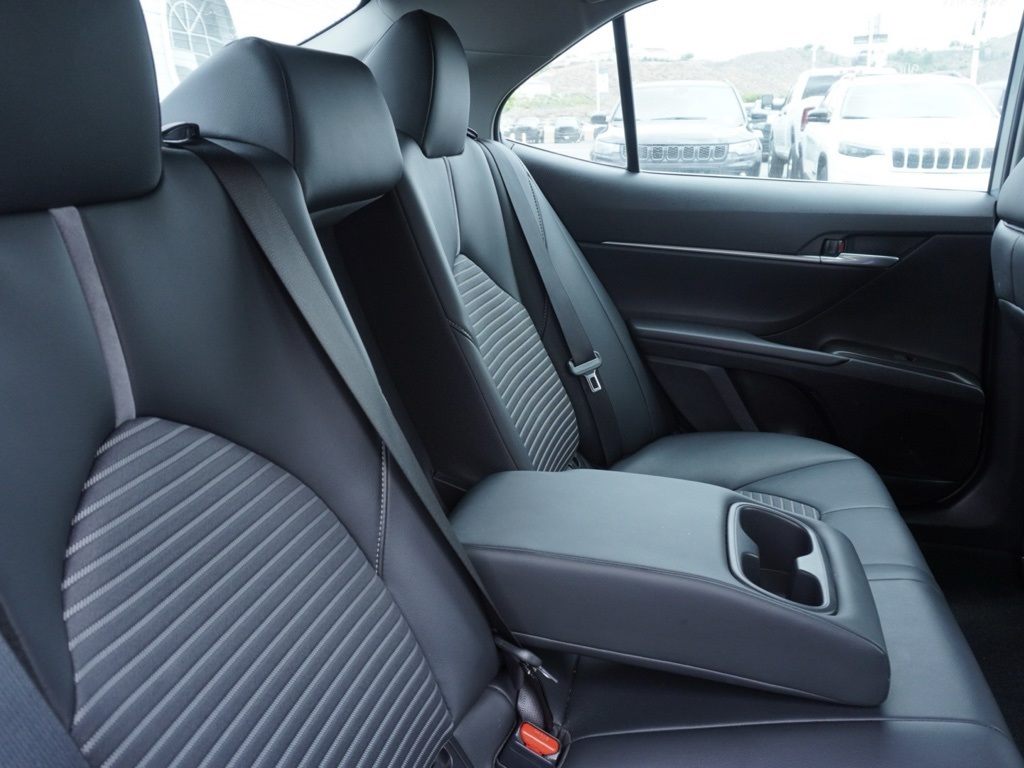 2023 Toyota Camry SE photo 21