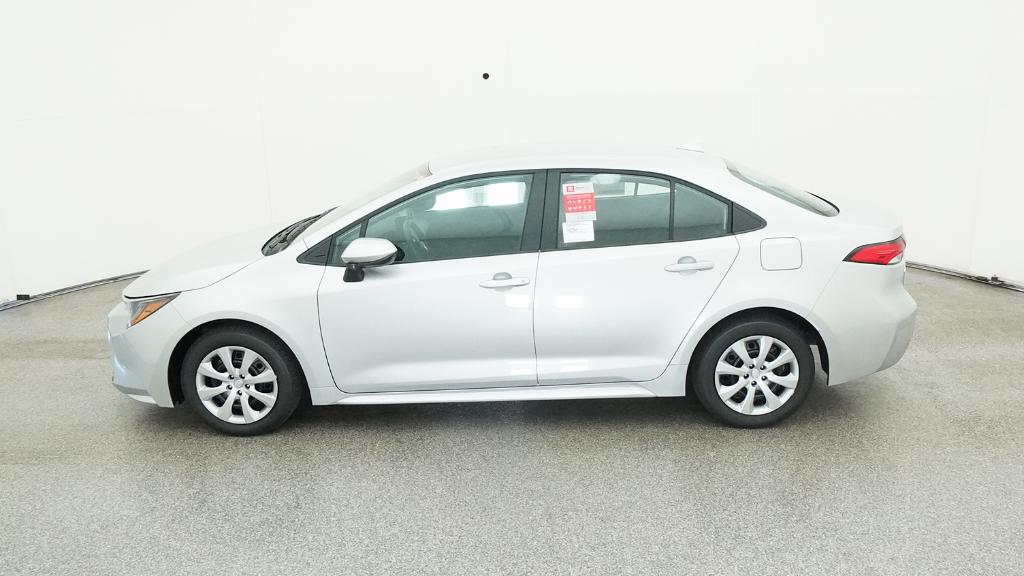 2025 Toyota Corolla LE photo 8