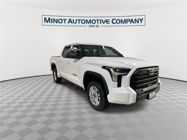 2026 Toyota Tundra SR5 CrewMax photo 2