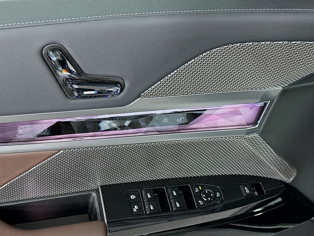2025 Bmw 740i photo 18