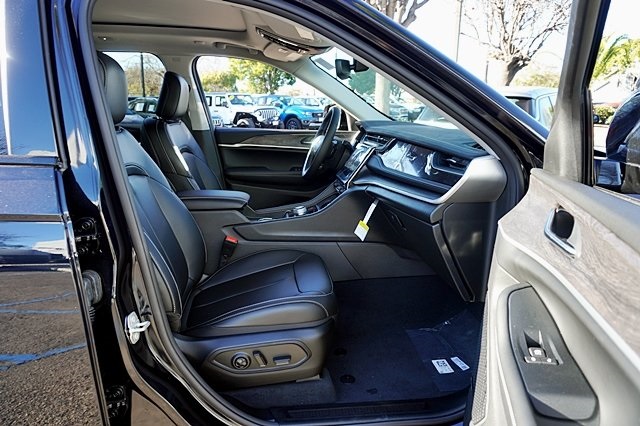 2023 Jeep Cherokee 4xe photo 14