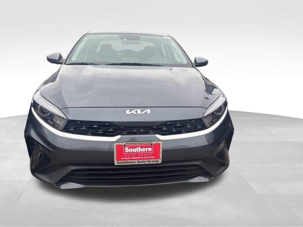 2023 Kia Forte LXS photo 4
