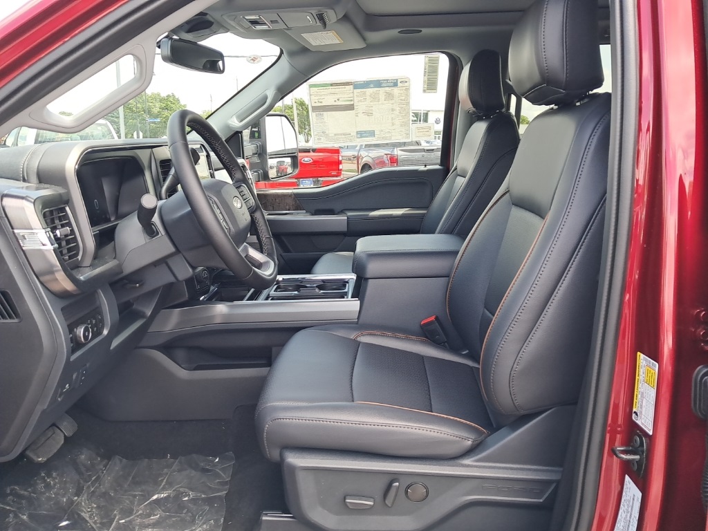 2025 Ford F-350 Lariat photo 7