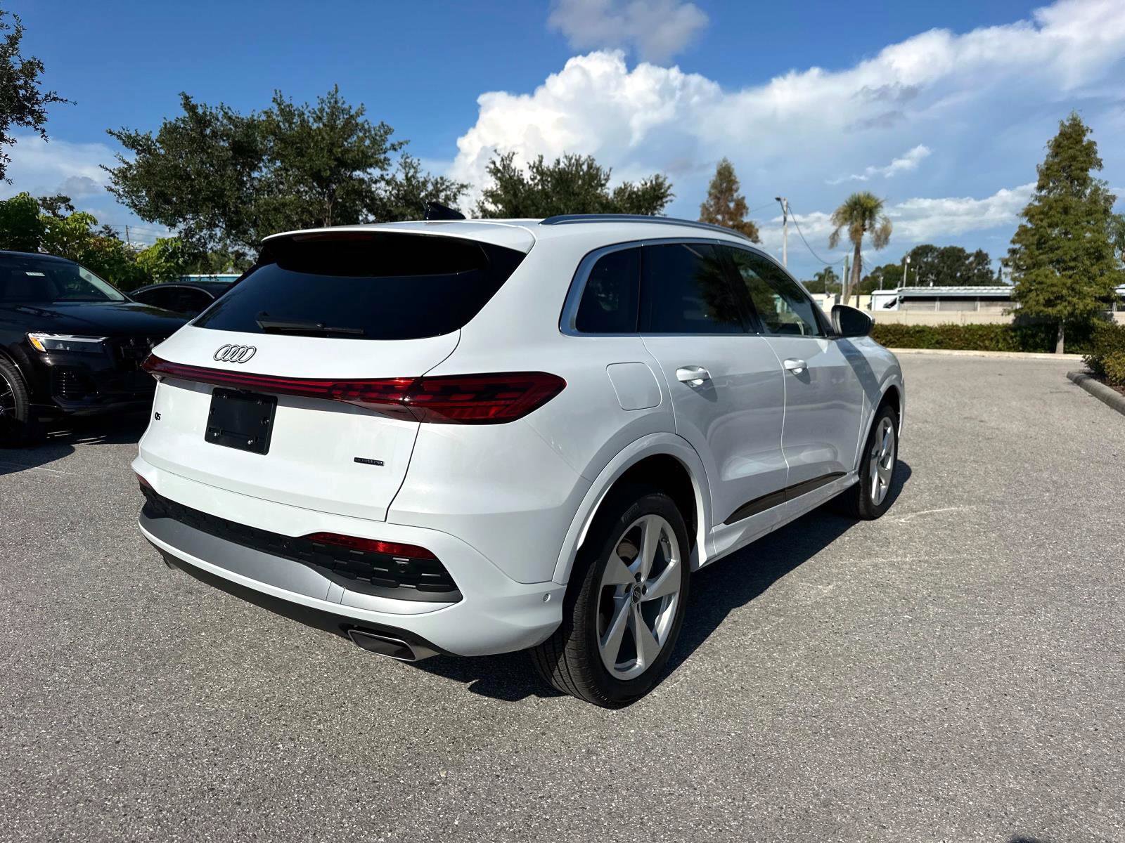 2025 Audi Q5 Premium Plus photo 4