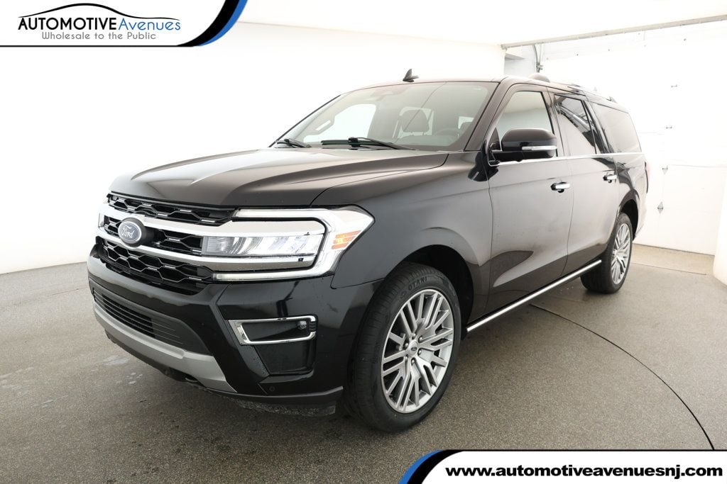 2022 Ford Expedition Limited's photo