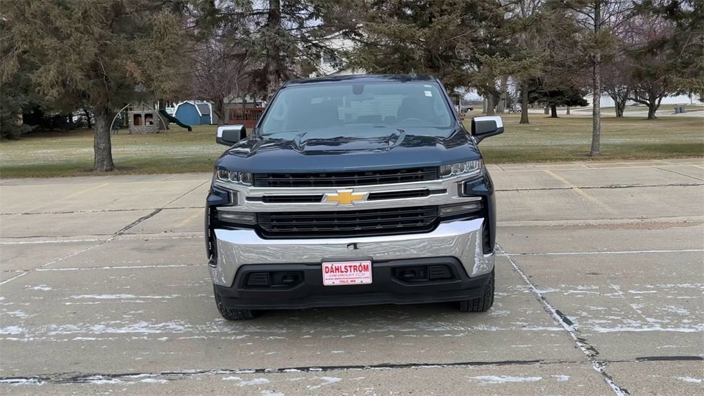 2020 Chevrolet Silverado 1500 LT photo 3