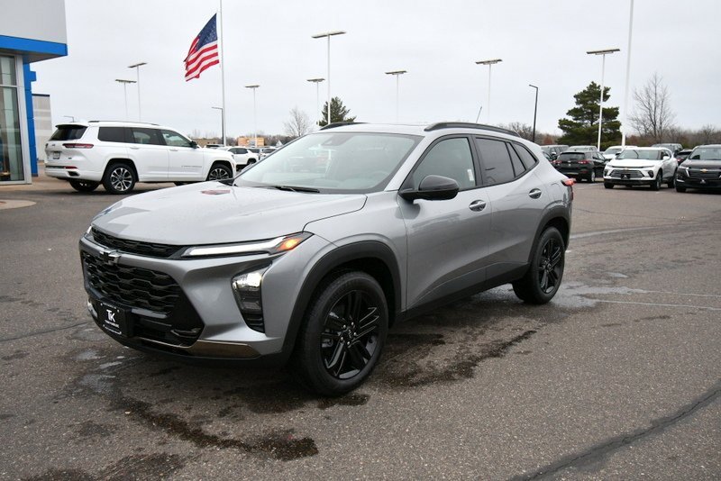 2026 Chevrolet Trax ACTIV photo 2