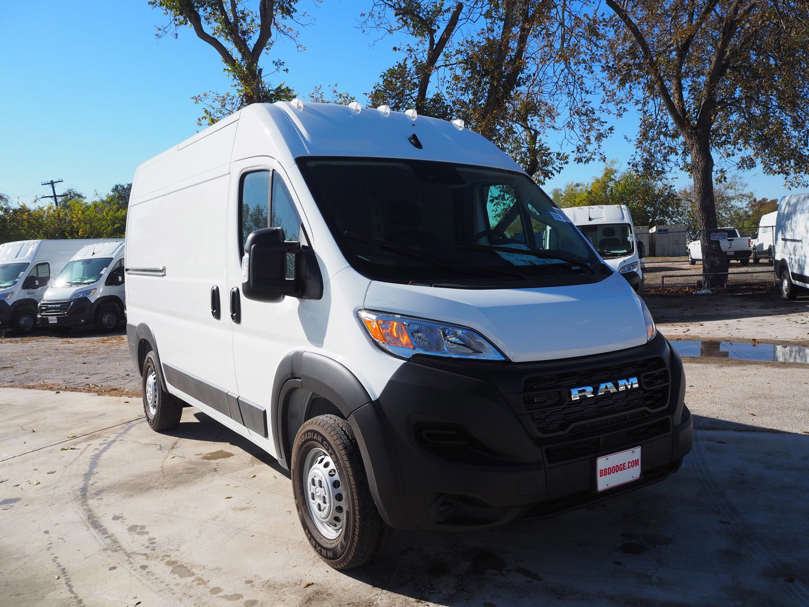 2025 Ram ProMaster 2500 photo 3
