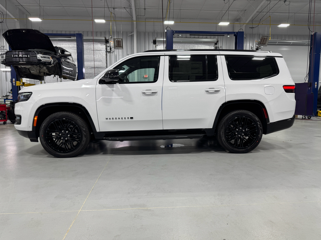 2025 Jeep Wagoneer Series II Carbide photo 2