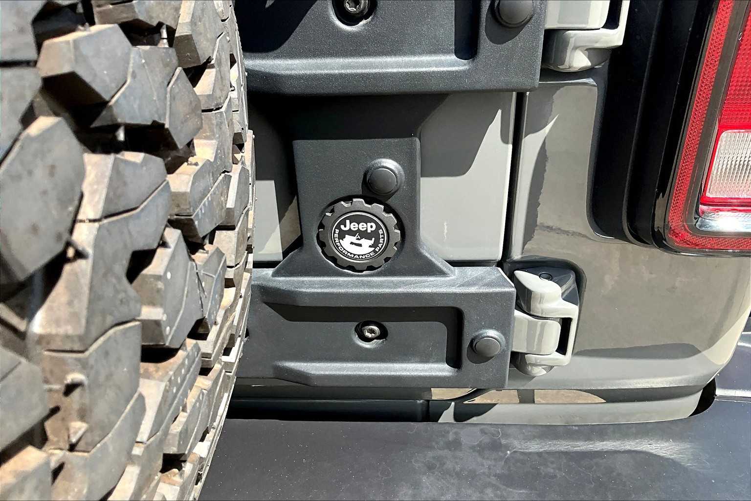 2023 Jeep Wrangler High Tide photo 27