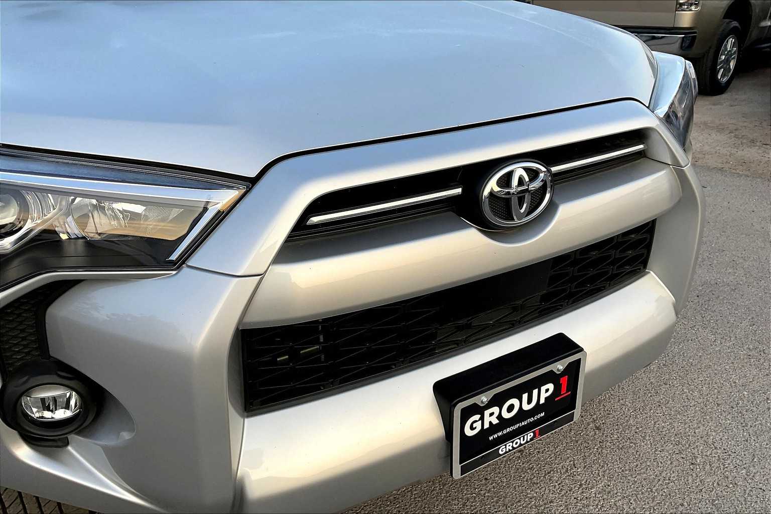 2024 Toyota 4Runner SR5 photo 27