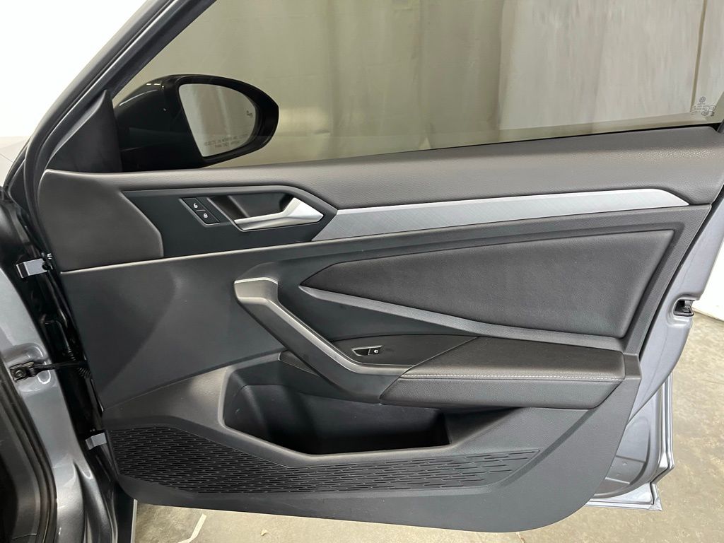 2022 Volkswagen Jetta 1.5T SE photo 11
