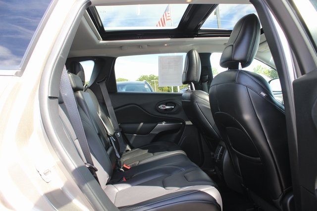 2021 Jeep Cherokee Limited photo 27