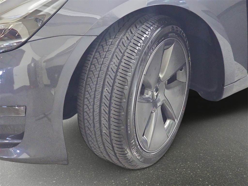 2023 Tesla Model 3 photo 30
