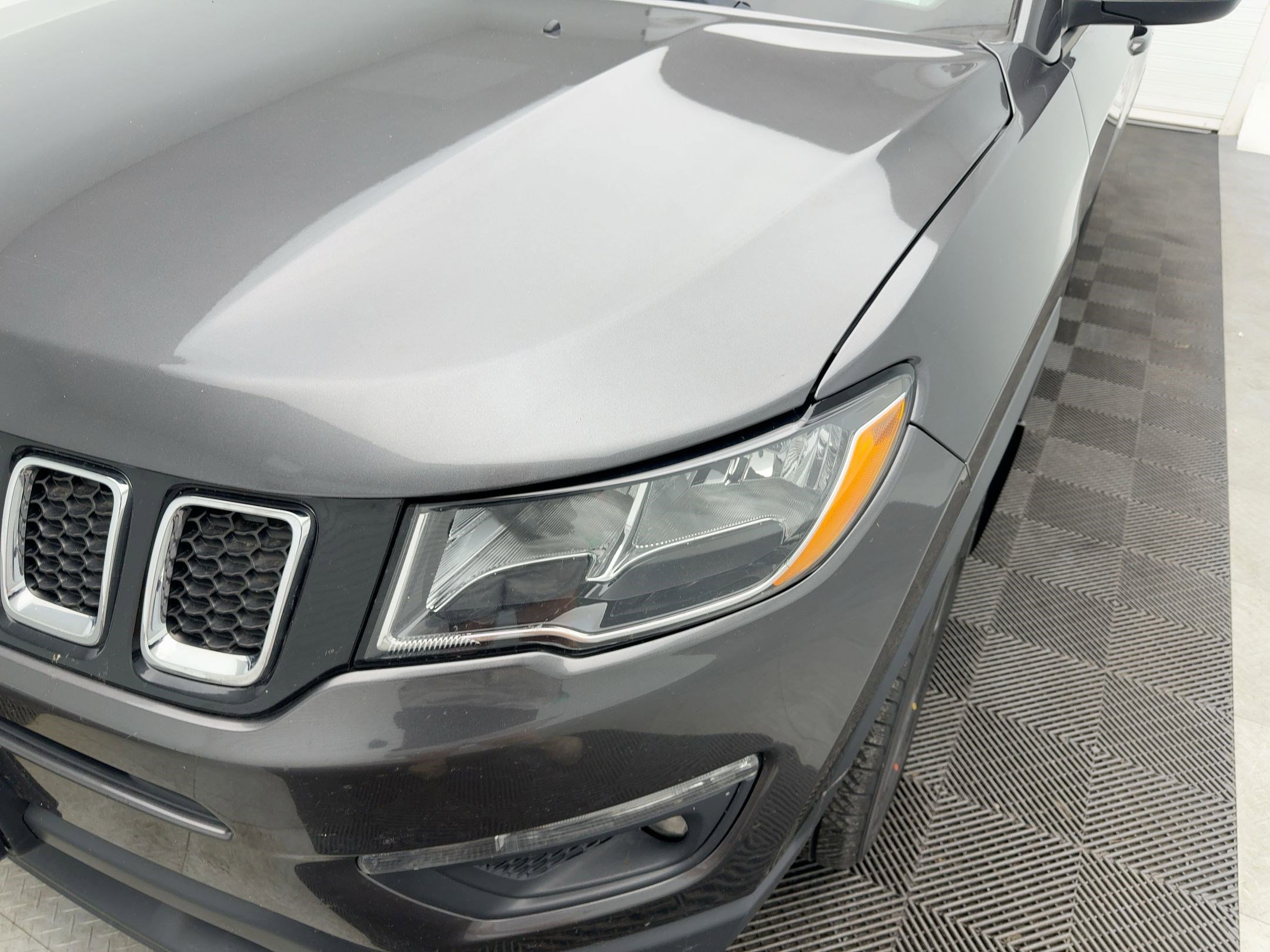 2020 Jeep Compass Latitude photo 11