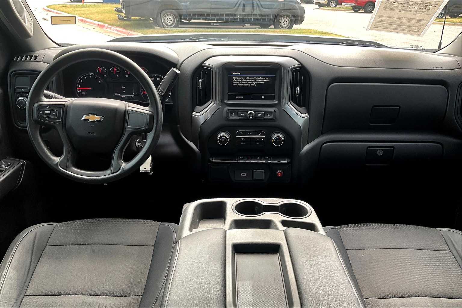 2019 Chevrolet Silverado 1500 Custom photo 10
