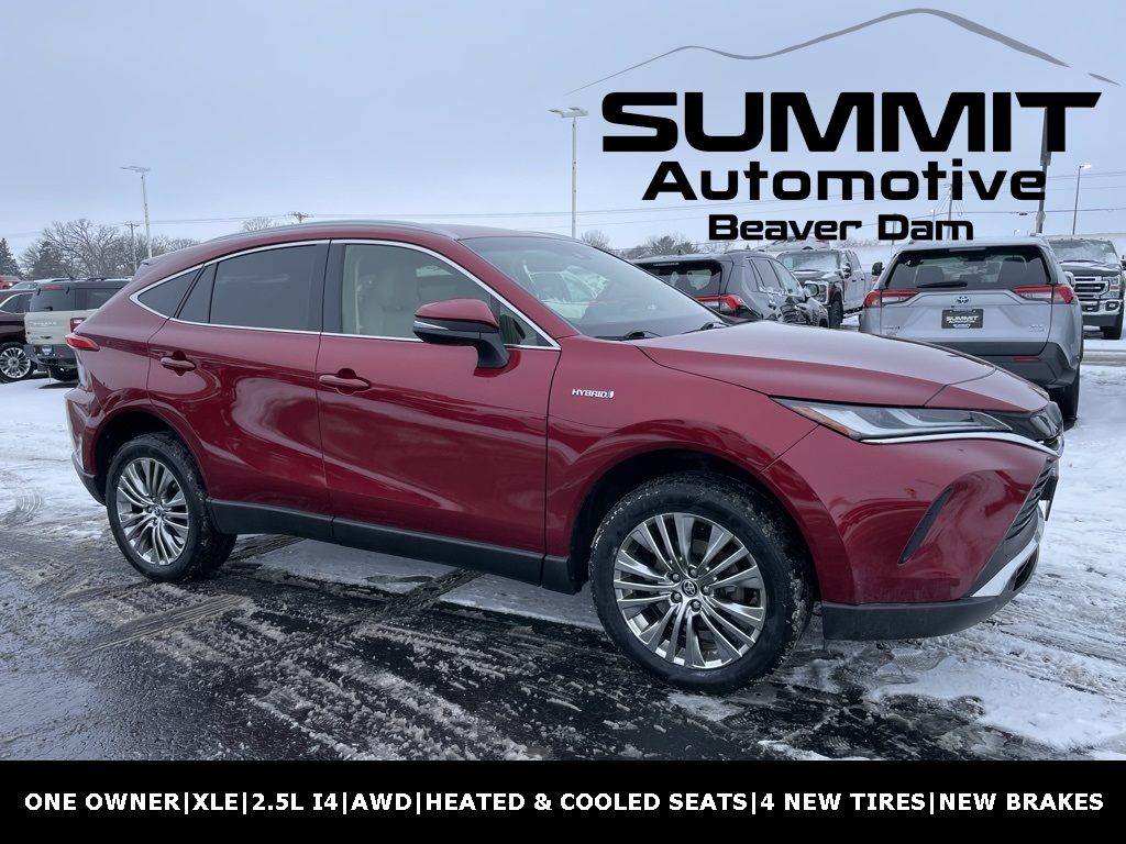 2021 Toyota Venza XLE's photo