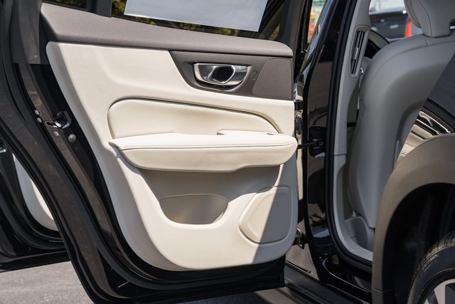 2026 Volvo V60 Cross Country B5 Plus photo 26