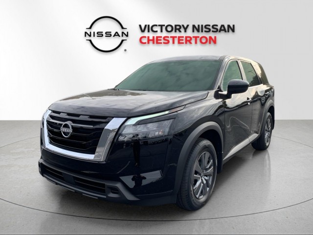 2025 Nissan Pathfinder S's photo