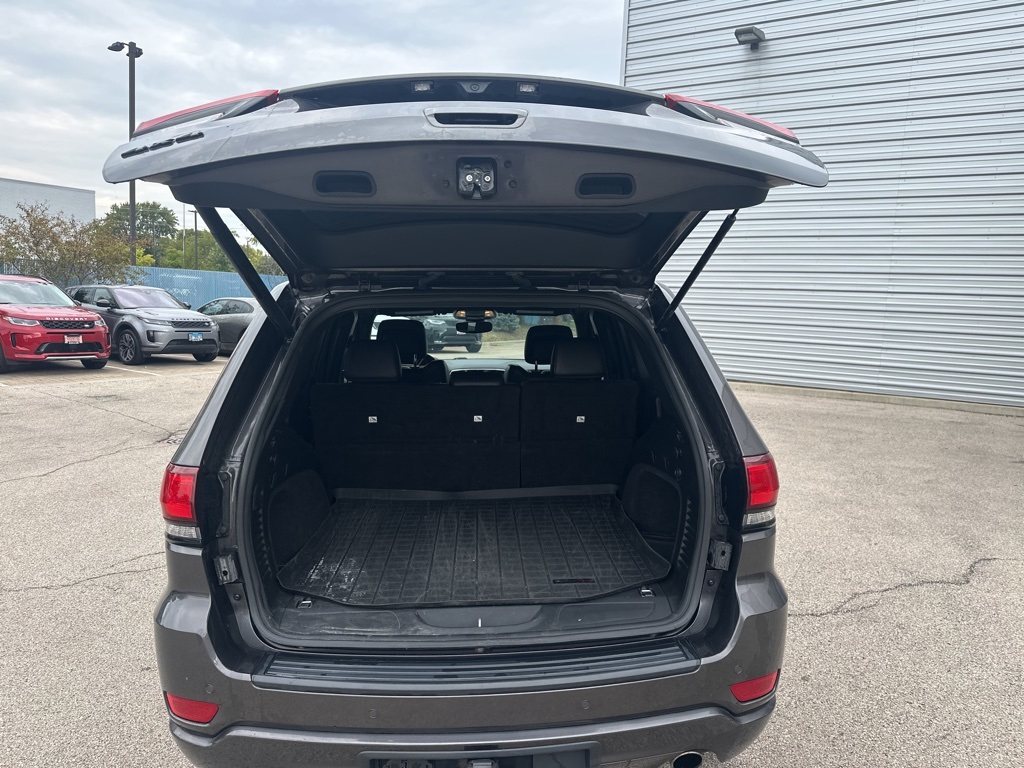 2020 Jeep Grand Cherokee Laredo photo 9