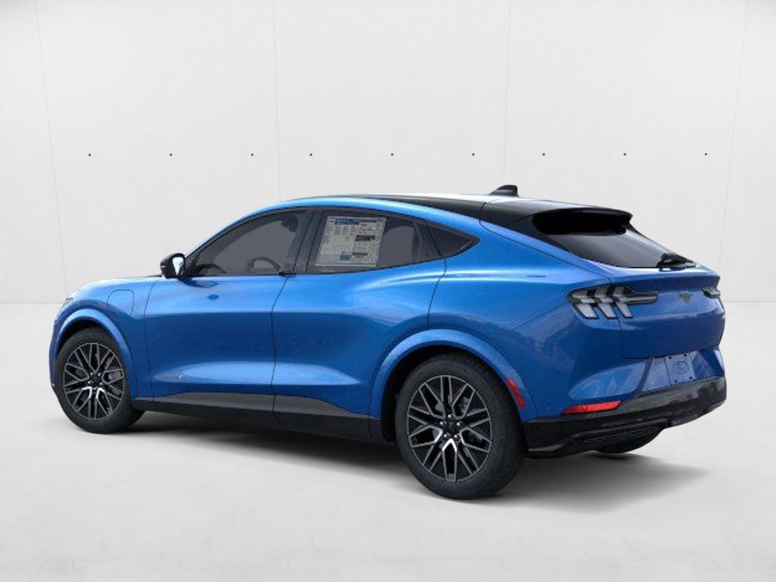 2025 Ford Mustang Mach-E Premium photo 4