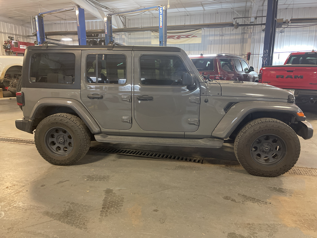 2018 Jeep Wrangler Unlimited Sahara photo 4