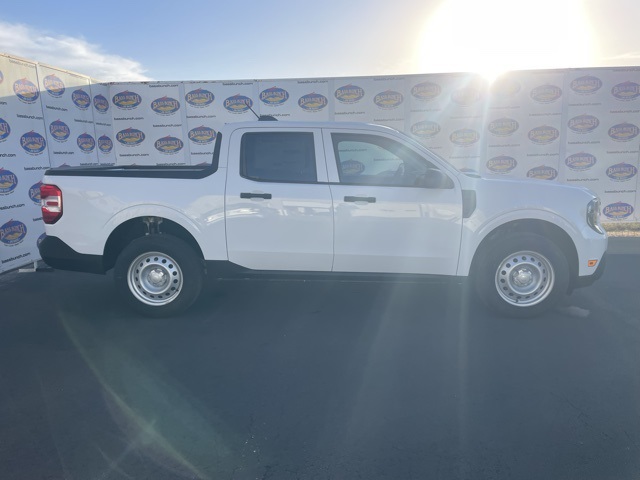 2026 Ford Maverick XL's photo