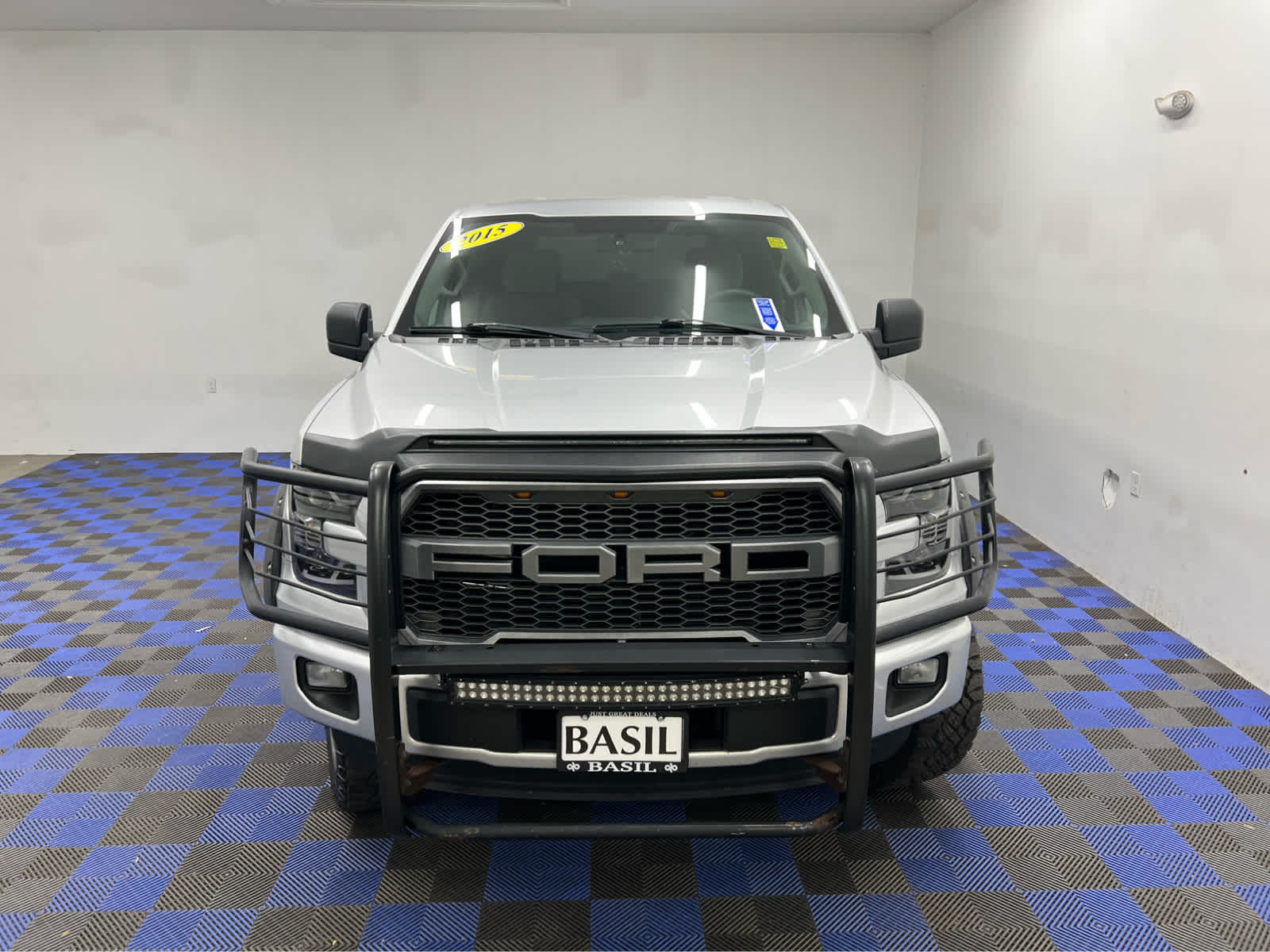 2015 Ford F-150 XL photo 2