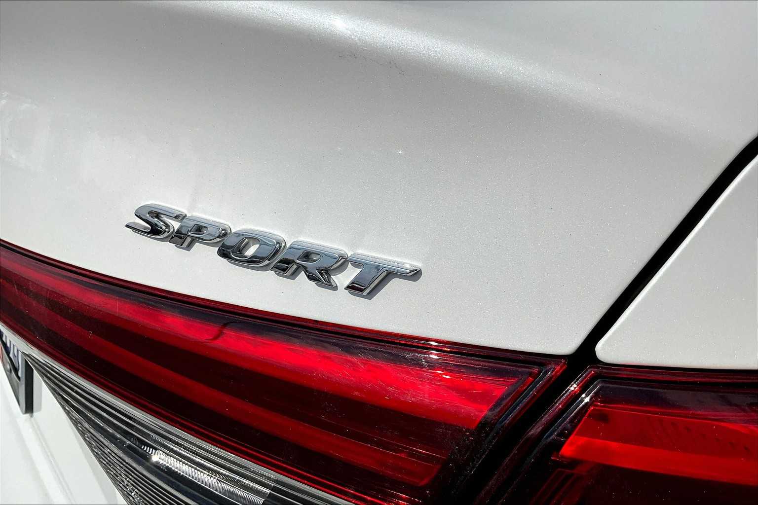 2022 Honda Civic Sport photo 9