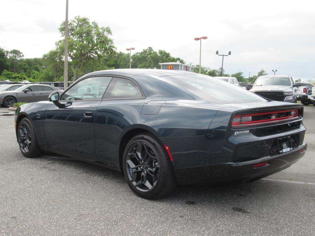 2025 Dodge Charger R/T photo 4