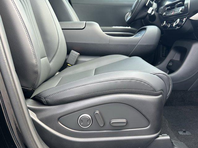 2026 Hyundai Palisade SEL photo 11