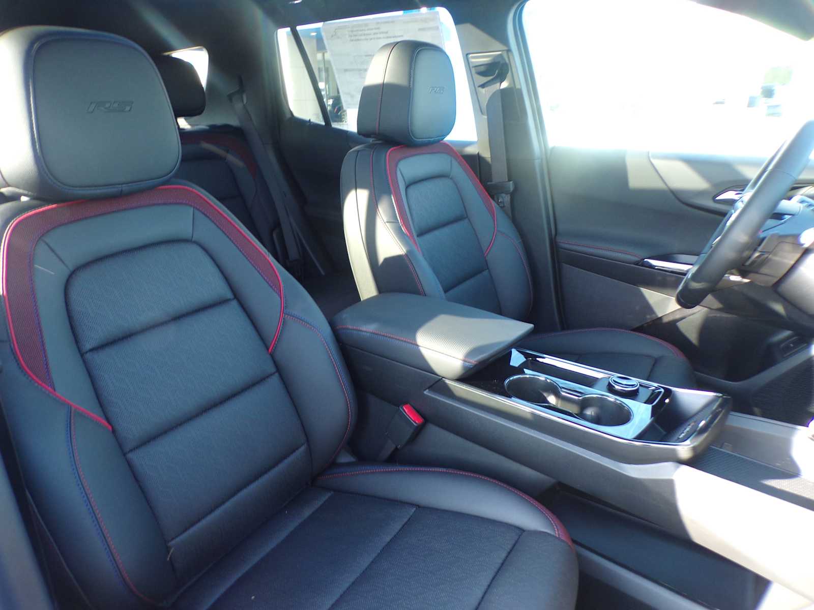 2026 Chevrolet Equinox RS photo 7
