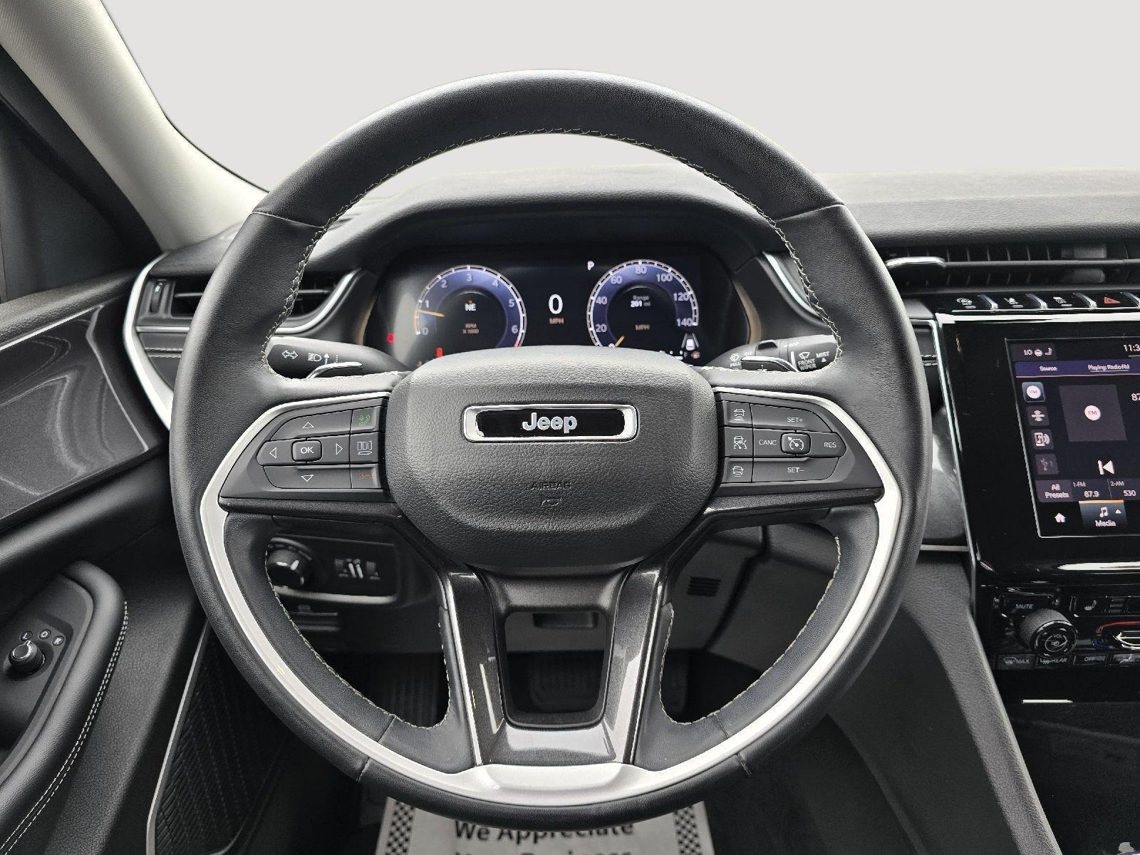2022 Jeep Grand Cherokee Laredo photo 15