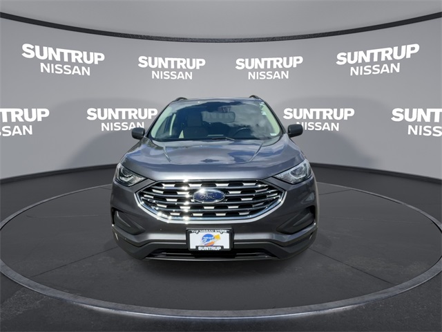 2022 Ford Edge SE photo 3