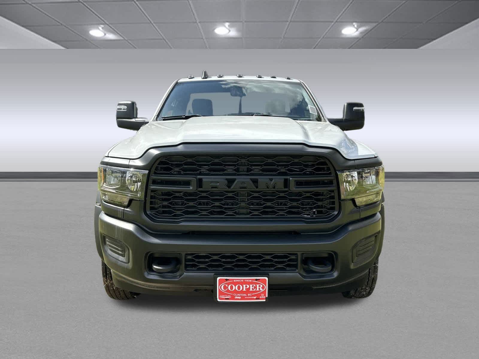 2024 Ram 4500 SLT photo 2