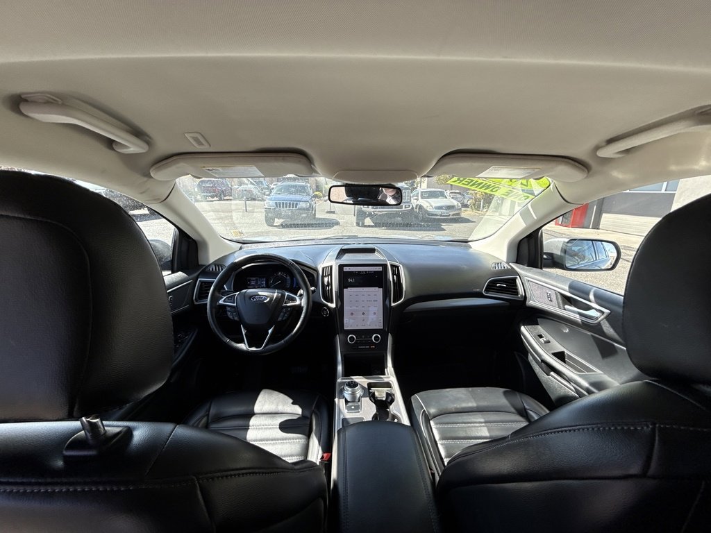 2023 Ford Edge SEL photo 15